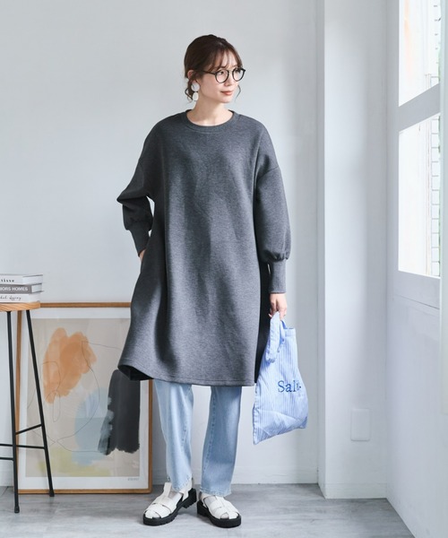 SMILE LAND(スマイルランド)の「<大きいサイズ>ゆるシルエットダンボールニットAラインチュニック(その他トップス・レディース・グレイッシュブルー/チャコールグレー/ブラック・5L~6L/3L~4L/L~LL)」の11枚目の写真