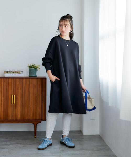 SMILE LAND(スマイルランド)の「<大きいサイズ>ゆるシルエットダンボールニットAラインチュニック(その他トップス・レディース・グレイッシュブルー/チャコールグレー/ブラック・5L~6L/3L~4L/L~LL)」の13枚目の写真