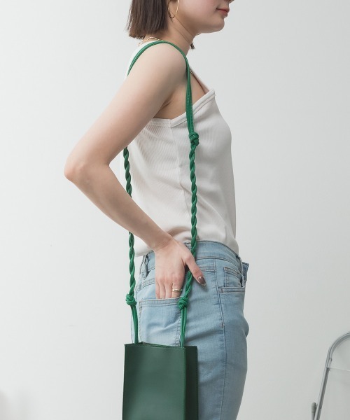 aity(アイティ)の「M-4L 2×2リブ チューブトップキャミソール 夏服(キャミソール・レディース・ベージュ/カーキ/ブラック/オフホワイト/杢グレー・3L/LL/L/M/4L)」の6枚目の写真