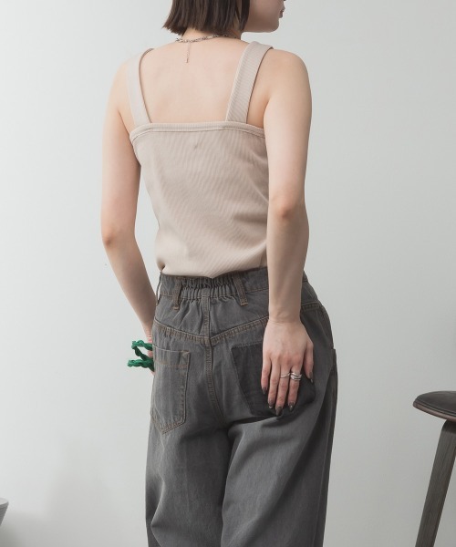 aity(アイティ)の「M-4L 2×2リブ チューブトップキャミソール 夏服(キャミソール・レディース・ベージュ/カーキ/ブラック/オフホワイト/杢グレー・3L/LL/L/M/4L)」の20枚目の写真