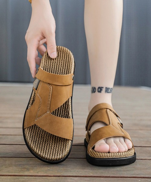 WESTBOY（ウエストボーイ）の「スウェードバックルデザインサンダル 編み込み風ソール ビーチサンダル WO26S4SD08（サンダル・メンズ・ホワイト/ブラウン/ブラック・44/43/42）」の3枚目の写真