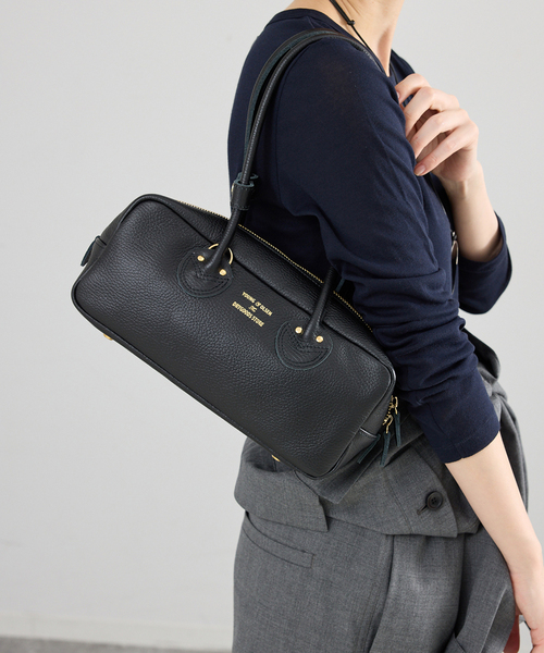 IENA(イエナ)の「《WEB限定/》YOUNG&OLSEN EMBOSSED LEATHER STUDENT S バッグ YO2601-GD005(ボストンバッグ・レディース・ブラック/ブラウン・FREE)」の1枚目の写真