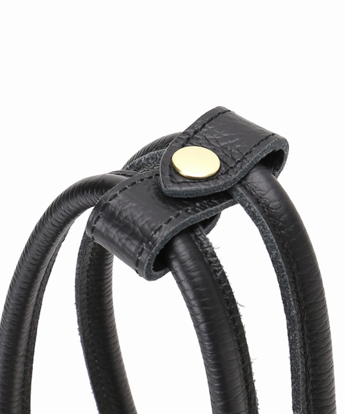 IENA(イエナ)の「《WEB限定/》YOUNG&OLSEN EMBOSSED LEATHER STUDENT S バッグ YO2601-GD005(ボストンバッグ・レディース・ブラック/ブラウン・FREE)」の8枚目の写真