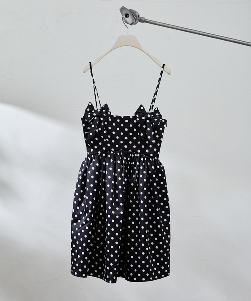 U by SPICK&SPAN(ユーバイスピックアンドスパン)の「GANNI / ガニー Printed Double Satin Mini Strap Dr(ワンピース・レディース・ブラック・SMALL)」の1枚目の写真