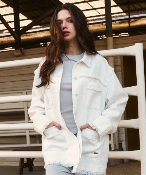 ERER(エルエル)の「Overfit Fringe Tweed Shirt Jacket White(テーラードジャケット・レディース・ホワイト・F)」の7枚目の写真
