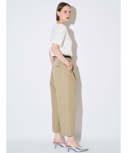 ELENDEEK(エレンディーク)の「ハーフスリーブTニット(ニット/セーター・レディース・ブルー/オフホワイト/レッド/ブラック・FREE)」の13枚目の写真