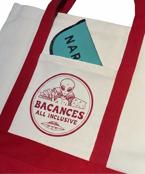 BACANCES ALL INCLUSIVE（バカンサスオールインクルーシブ）の「BC PICNIC TOTE BAG [ALIEN JOE]（トートバッグ・メンズ・ブラック/レッド・ONESIZE）」の7枚目の写真