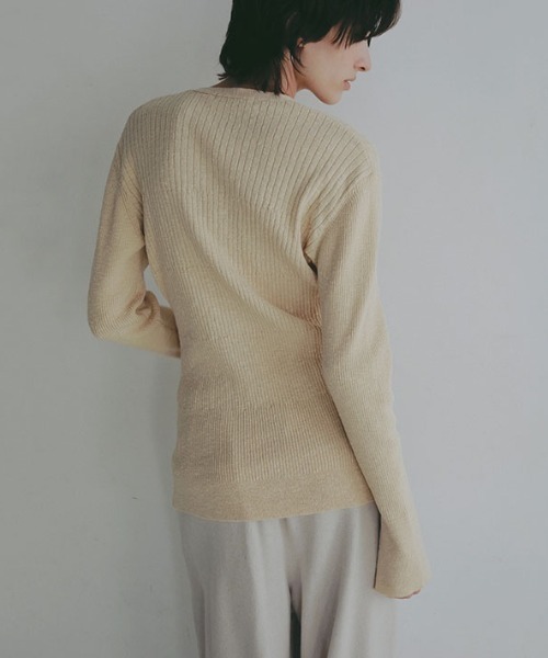 ETRE TOKYO（エトレトウキョウ）の「Vネックリブニットカーディガン（カーディガン/ボレロ・レディース・ホワイト/ブラック/ベージュ・FREE）」の8枚目の写真