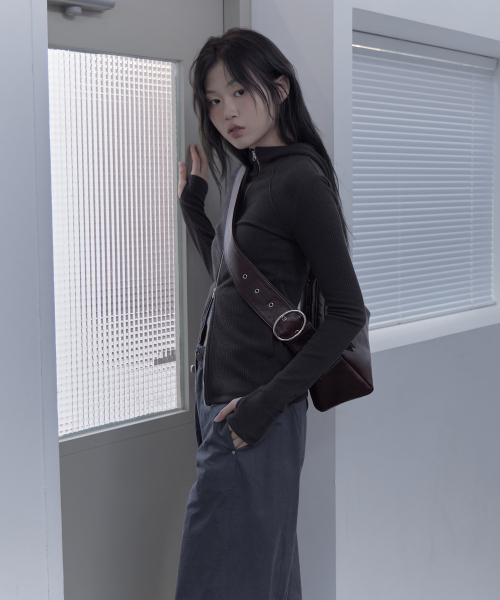 HAVEAWHALE(ハブアホエール)の「buckle two-way bag (BD)(メッセンジャーバッグ・レディース・その他・FREE)」の3枚目の写真