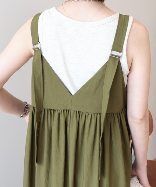 AMERICAN HOLIC（アメリカンホリック）の「【選べる丈】Vネックワンピース（ワンピース・レディース・カーキ/ブラック・L/M）」の13枚目の写真