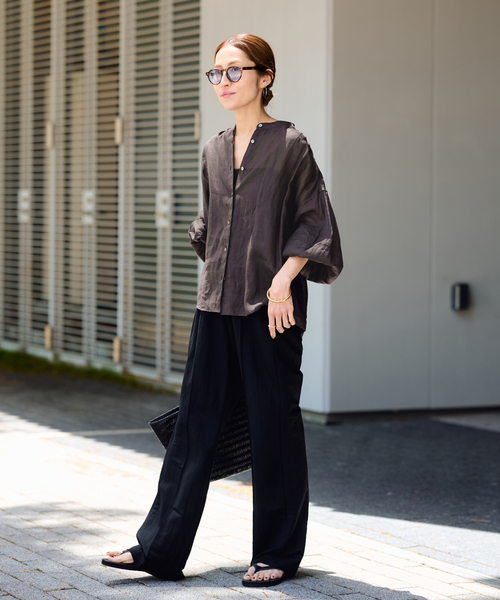 FRAMeWORK（フレームワーク）の「≪WEB限定 / 追加≫ラミーランタンスリーブバンドカラー（シャツ/ブラウス・レディース・ホワイト/ブラウン/サックスブルー・FREE）」の18枚目の写真