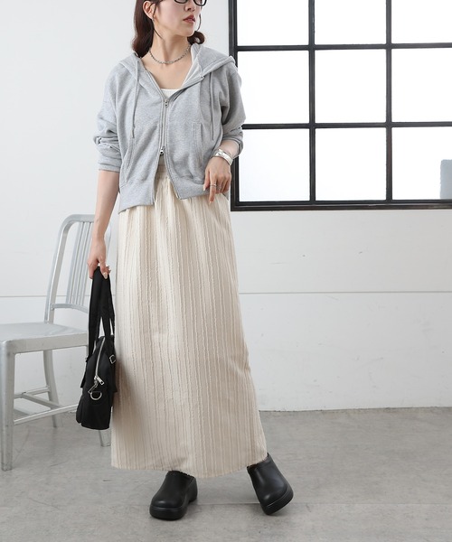 COLONY 2139(コロニートゥーワンスリーナイン)の「フリンジストライプジャガードナロースカート(スカート・レディース・ブラック/アイボリー・MEDIUM/SMALL)」の7枚目の写真