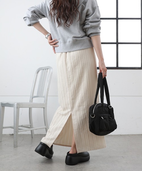 COLONY 2139(コロニートゥーワンスリーナイン)の「フリンジストライプジャガードナロースカート(スカート・レディース・ブラック/アイボリー・MEDIUM/SMALL)」の6枚目の写真