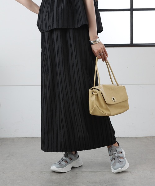 COLONY 2139(コロニートゥーワンスリーナイン)の「フリンジストライプジャガードナロースカート(スカート・レディース・ブラック/アイボリー・MEDIUM/SMALL)」の11枚目の写真