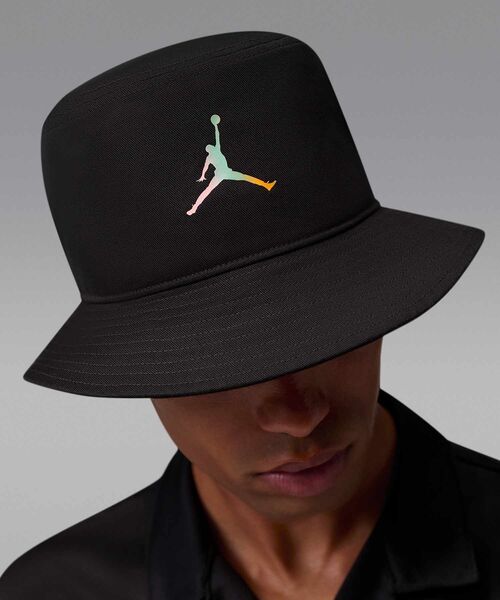 JORDAN BRAND（ジョーダンブランド）の「ジョーダン エイペックス バケットハット / Jordan Apex Bucket Hat IF3520-010 Black（ハット・メンズ・ブラック・M/L/S）」の4枚目の写真