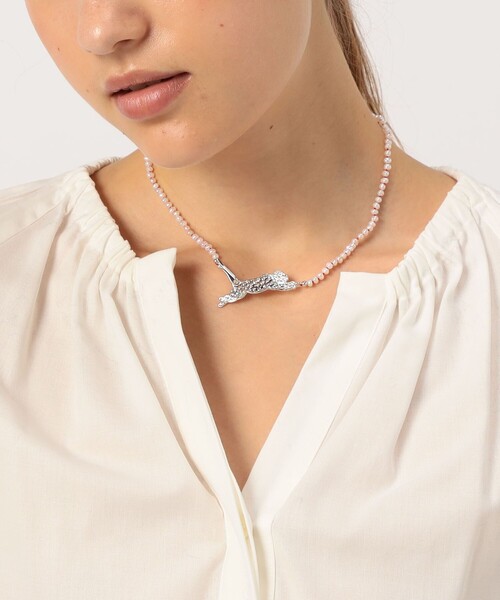 TOMORROWLAND （トゥモローランド）の「PALA LEOPARD HOOK TINY P パールネックレス（ネックレス・レディース・シルバー系その他・FREE）」の5枚目の写真