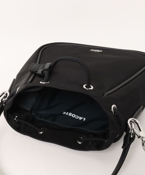 LACOSTE(ラコステ)の「《LACOSTE》S BUCKET BAG(ハンドバッグ・レディース・ブラック・フリー)」の4枚目の写真
