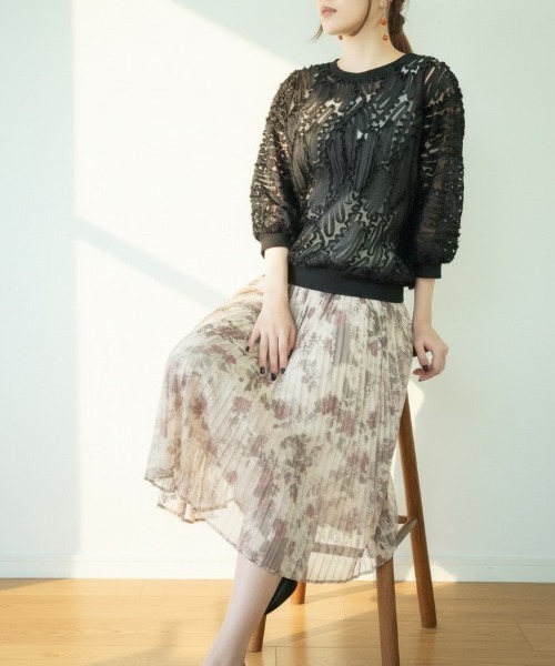 GIVERNY(ジヴェルニー)の「【華やかレース/オケージョン・お呼ばれ/上品ヘルシー】シアーレース切替プルオーバー(シャツ/ブラウス・レディース・ホワイト/ブラック・FREE)」の8枚目の写真