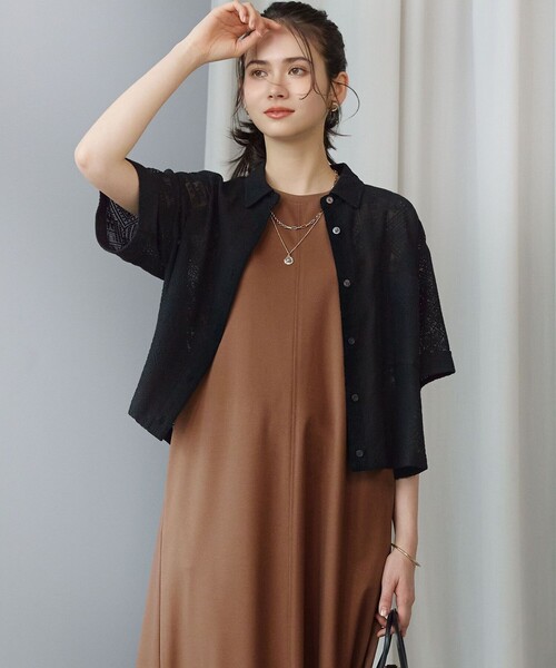 23区 S(ニジュウサンクチイサイサイズ)の「モチーフレース 半袖 シャツ(シャツ/ブラウス・レディース・ブラック系/ホワイト系・32)」の1枚目の写真