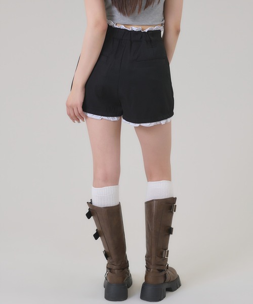 apres jour mignon(アプレジュールミニョン)の「フリルレイヤードショートパンツ(その他パンツ・レディース・ブラック/グレー・MEDIUM/LARGE)」の10枚目の写真