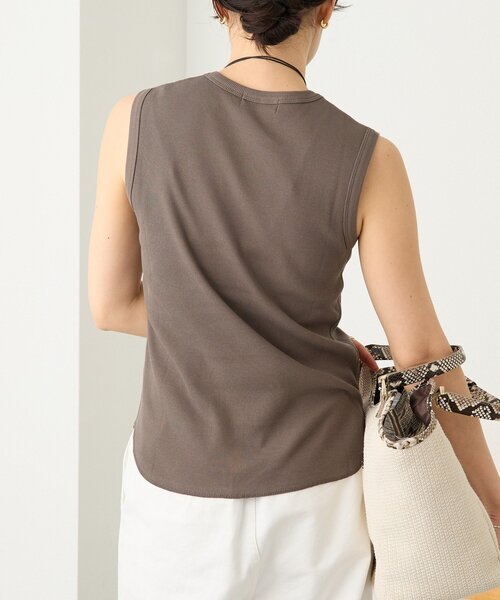 RIVE DROITE（リヴドロワ）の「【ストレッチ性抜群】テレコスリーブレスTee（Tシャツ/カットソー・レディース・オフホワイト/グレー系その他・FREE）」の13枚目の写真