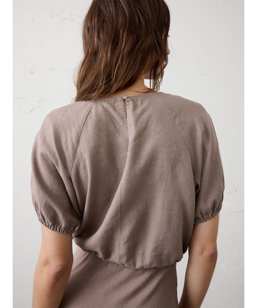 BANANA REPUBLIC FACTORY STORE(バナナリパブリック ファクトリーストア)の「BANANA REPUBLIC FACTORY STORE リネンブレンドバブルタイトップス(シャツ/ブラウス・レディース・ブラウン/ブルー・S/M/L/XS)」の6枚目の写真