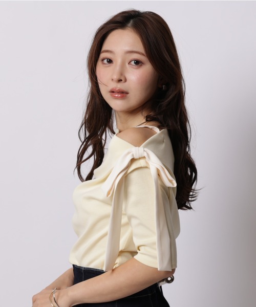 Apuweiser-riche（アプワイザーリッシェ）の「アシメリボンドレープカットソー（Tシャツ/カットソー・レディース・ネイビー/ブラック/ホワイト/ライトイエロー・2）」の18枚目の写真