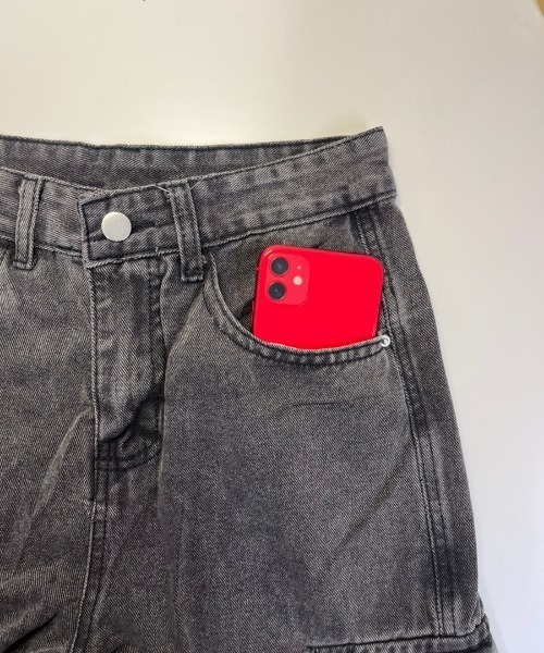 NANEA（ナネア）の「多ポケットギミック カーゴデニムパンツ ベルト付き（デニムパンツ・レディース・ブラック/ブルー・SMALL）」の21枚目の写真