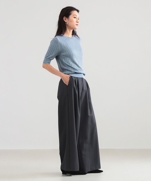 Demi-Luxe BEAMS(デミルクス ビームス)の「SLOANE / 18ゲージ シルク クルーネック ハーフスリーブ ニット(ニット/セーター・レディース・ブラック/サックスブルー・2/1)」の19枚目の写真