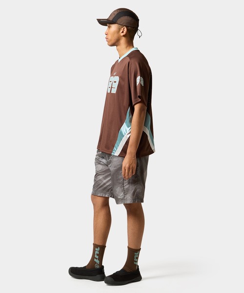 HUF(ハフ)の「CROSS CONDITIONS FOOTBALL CREW(Tシャツ/カットソー・メンズ・カモフラージュ/ブラック/ブラウン・XL/L/M/S)」の16枚目の写真