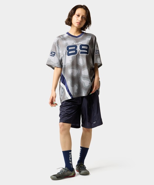 HUF(ハフ)の「CROSS CONDITIONS FOOTBALL CREW(Tシャツ/カットソー・メンズ・カモフラージュ/ブラック/ブラウン・XL/L/M/S)」の18枚目の写真