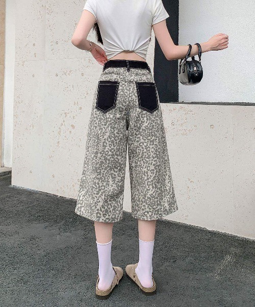 gossip！ロサンゼルス（ゴシップロサンゼルス）の「Y2Kレオパード柄 バイカラーロゴ刺繍 ワイドデニムクロップドパンツ（デニムパンツ・レディース・レオパード・S/M）」の6枚目の写真