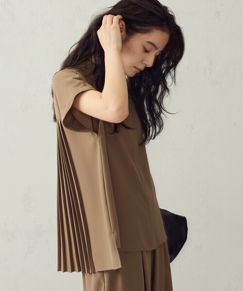 COMME CA ISM(コムサイズム)の「【セットアップ対応】シフォンジョーゼット バックプリーツブラウス(シャツ/ブラウス・レディース・キャメル/チャコール・MEDIUM/LARGE)」の15枚目の写真