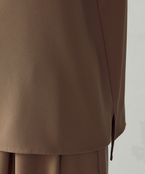 COMME CA ISM(コムサイズム)の「【セットアップ対応】シフォンジョーゼット バックプリーツブラウス(シャツ/ブラウス・レディース・キャメル/チャコール・MEDIUM/LARGE)」の6枚目の写真