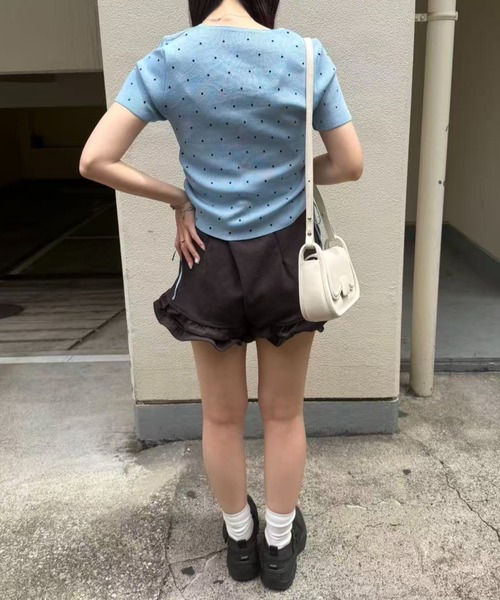 mebole（メボレ）の「Dot Shirring Top（ニット/セーター・レディース・ホワイト/ブルー/ブラック・FREE）」の4枚目の写真