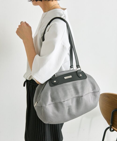 ear PAPILLONNER(イアパピヨネ)の「【TERESA CAMBI(テレサカンビ)】ear別注メッシュロングハンドルボストンバッグ(ボストンバッグ・レディース・ブラック/グレー/イエロー・FREE)」の18枚目の写真