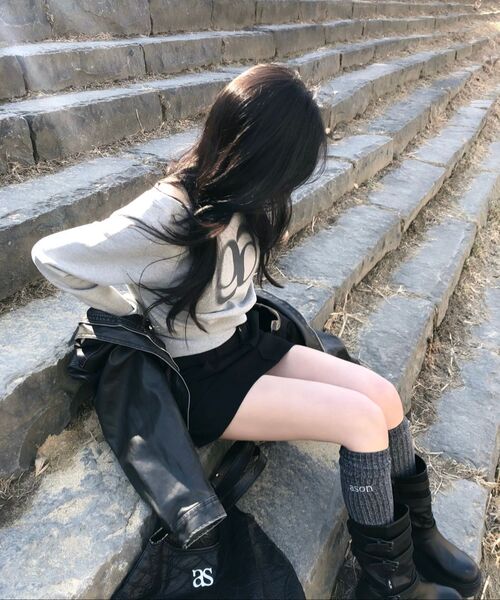 ASON(アズオン)の「MANDY SWEATSHIRT / GRAY(スウェット・レディース・その他・FREE)」の4枚目の写真