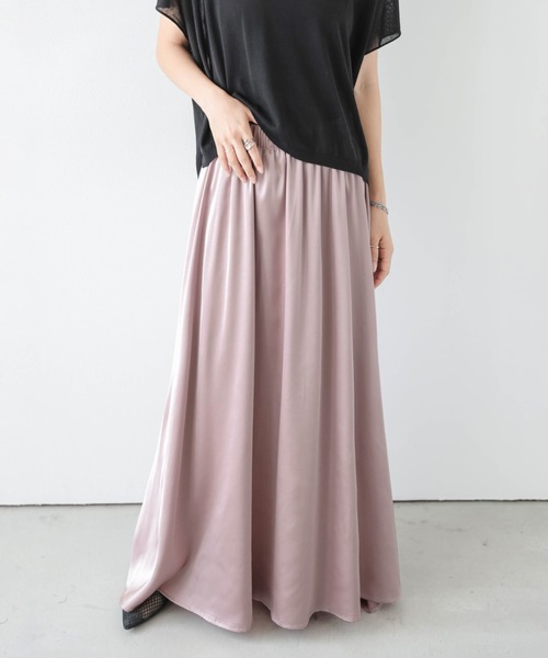 AMELY(エミリー)の「サテン風フレアスカート(スカート・レディース・ブルー/ピンク/ベージュ/ブラック・L/M)」の17枚目の写真