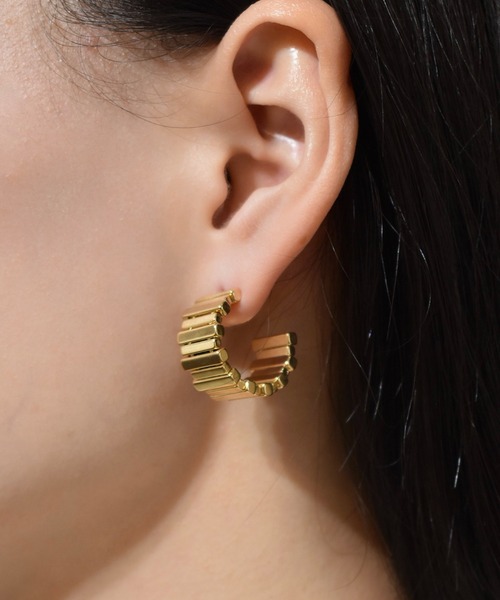 kiehtova（キエトヴァ）の「【kiehtova】MODERN BOLD HOOP PIERCE/モダン ボールド フープ ピアス KT35（ピアス（両耳用）・レディース・ゴールド/シルバー・FREE）」の3枚目の写真