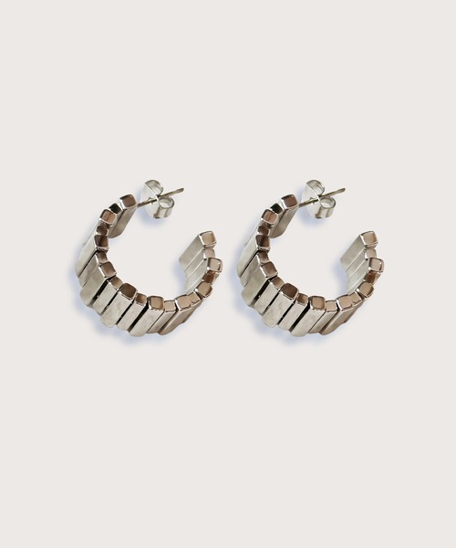 kiehtova（キエトヴァ）の「【kiehtova】MODERN BOLD HOOP PIERCE/モダン ボールド フープ ピアス KT35（ピアス（両耳用）・レディース・ゴールド/シルバー・FREE）」の9枚目の写真