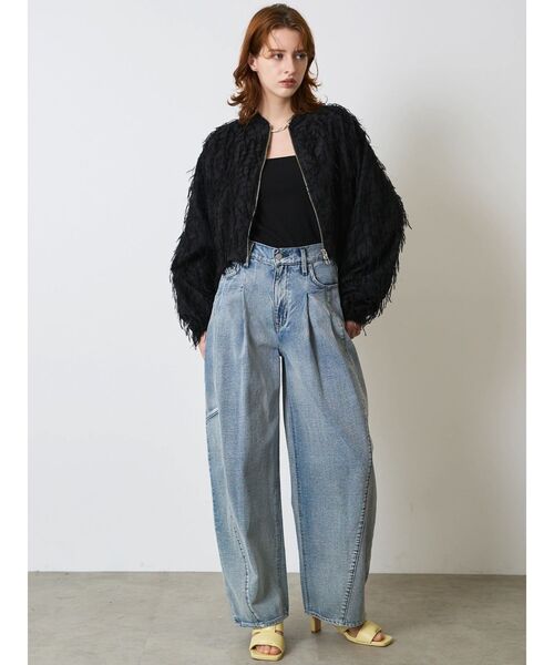 ELENDEEK（エレンディーク）の「パネルタックデニムワイドパンツ（デニムパンツ・レディース・ライトブルー/ブラック・02/01）」の13枚目の写真