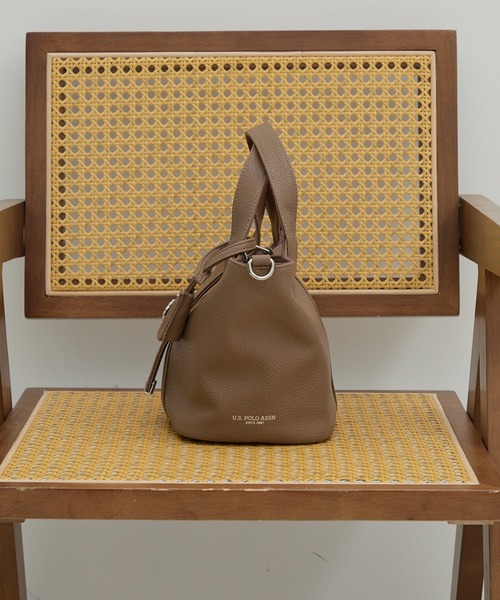 U.S. POLO ASSN.(ユーエスポロアッスン)の「【U.S. POLO ASSN.】≪別注≫キーリング付 2WAYバケットトートバッグ ショルダーバッグ(ショルダーバッグ・レディース・ブラウン/グレイッシュベージュ/ブラック・FREE)」の14枚目の写真