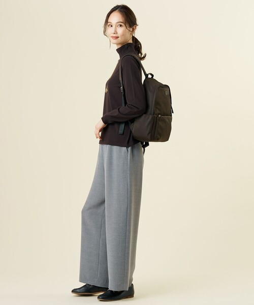J.PRESS(ジェイプレス)の「立体ポケット バックパック(バックパック/リュック・レディース・ダークブラウン系/ブラック系/グレー系・F)」の7枚目の写真