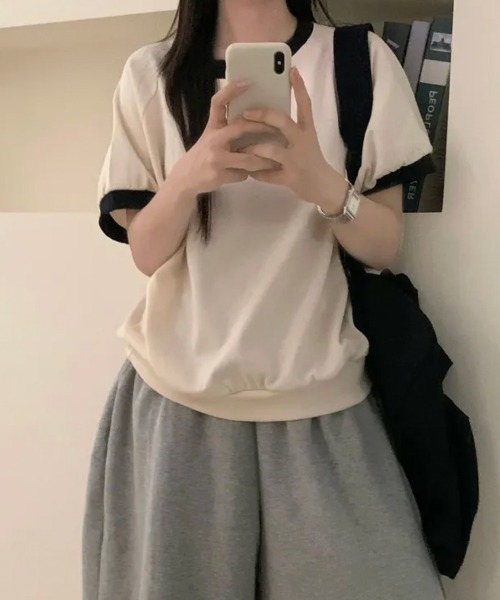Emilie(エミリー)の「バイカラー ヘンリーネック半袖トップス(Tシャツ/カットソー・レディース・ライトブルー/クリーム/ブラック・FREE)」の14枚目の写真