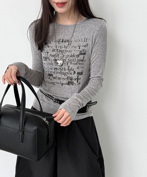 Girly Doll（ガーリードール）の「レタリングプリントロングTシャツ（シャツ/ブラウス・レディース・ホワイト/ライトグレー・FREE）」の17枚目の写真