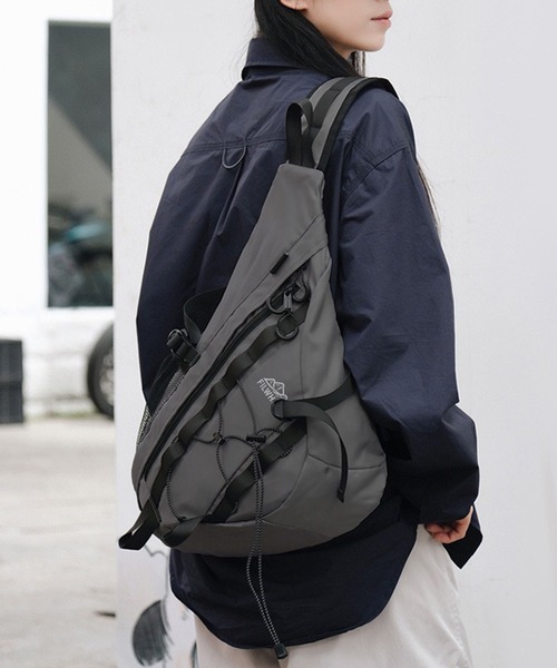 WESTSEA(ウエストシー)の「ナイロン ワンショルダーバッグ 軽量 A4収納 ボディバッグ(ボディバッグ/ウエストポーチ・メンズ・グレー/ブラック・FREE)」の9枚目の写真