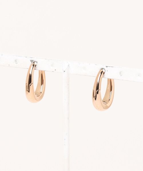 Daniel Wellington(ダニエルウェリントン)の「Flow Earring 20.0mm ローズゴールド/ゴールド/シルバー(ピアス(両耳用)・レディース・ピンクゴールド/イエローゴールド/シルバー・ONE SIZE)」の12枚目の写真