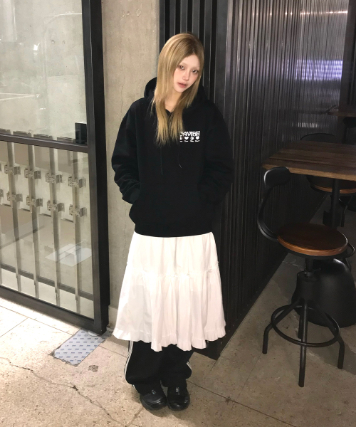 Cavish(カビシ)の「PLUR LOGO HOODIE BLACK(CV2BFUM402A)(パーカー・レディース・ブラック・SMALL/MEDIUM/LARGE)」の3枚目の写真