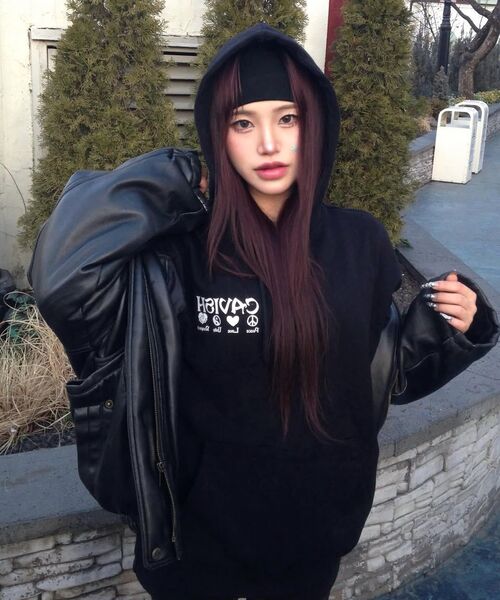 Cavish(カビシ)の「PLUR LOGO HOODIE BLACK(CV2BFUM402A)(パーカー・レディース・ブラック・SMALL/MEDIUM/LARGE)」の14枚目の写真