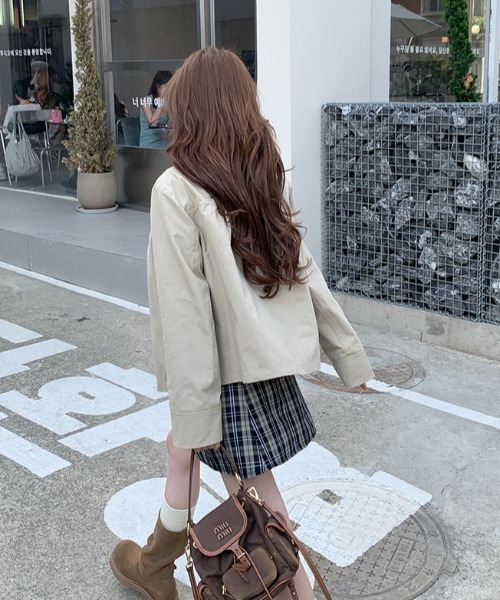 Sibra(シブラ)の「韓国風レトロガーリー ギャザーデザインルーズジャケット/ライトアウター(その他アウター・レディース・ベージュ/ネイビー/ピンク/アイボリー・M)」の14枚目の写真
